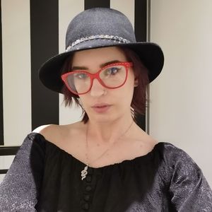 Meet your Posher, Shae